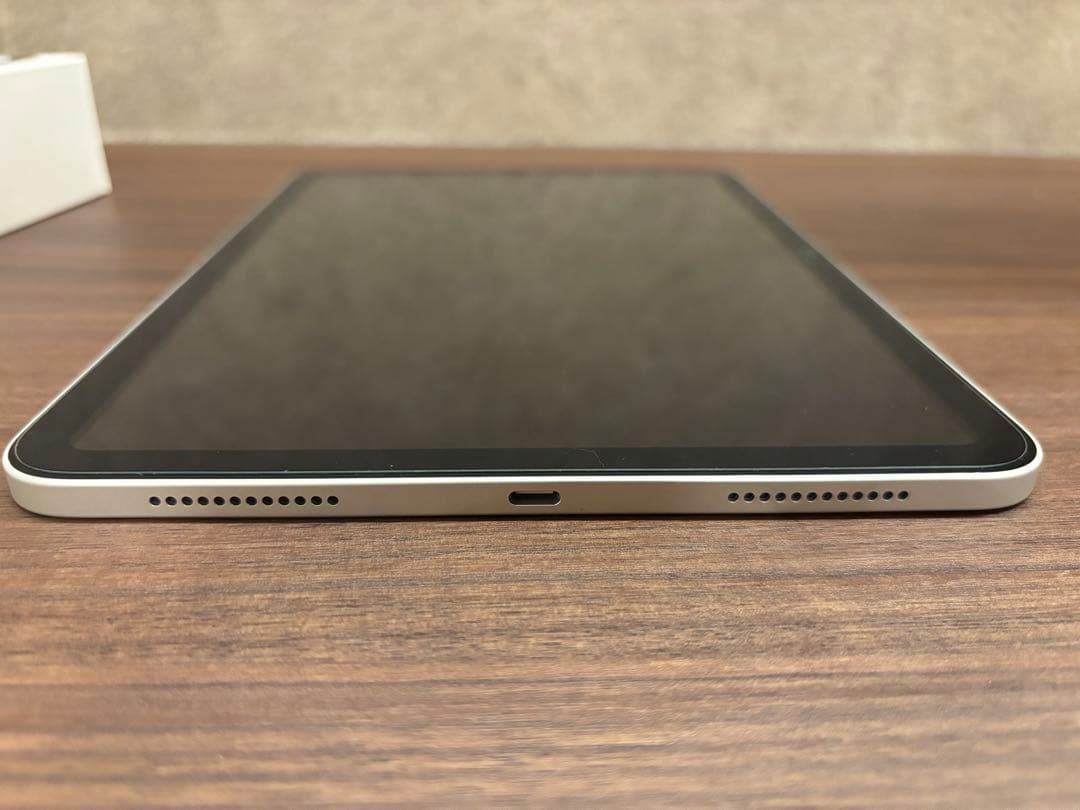 超美品　アップル　iPad 第10世代　64GB シルバー　Wifiモデル