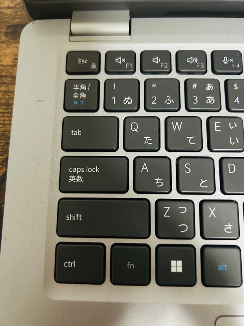 美品 Latitude 5330 12世代 16GB SSD256 オフィス