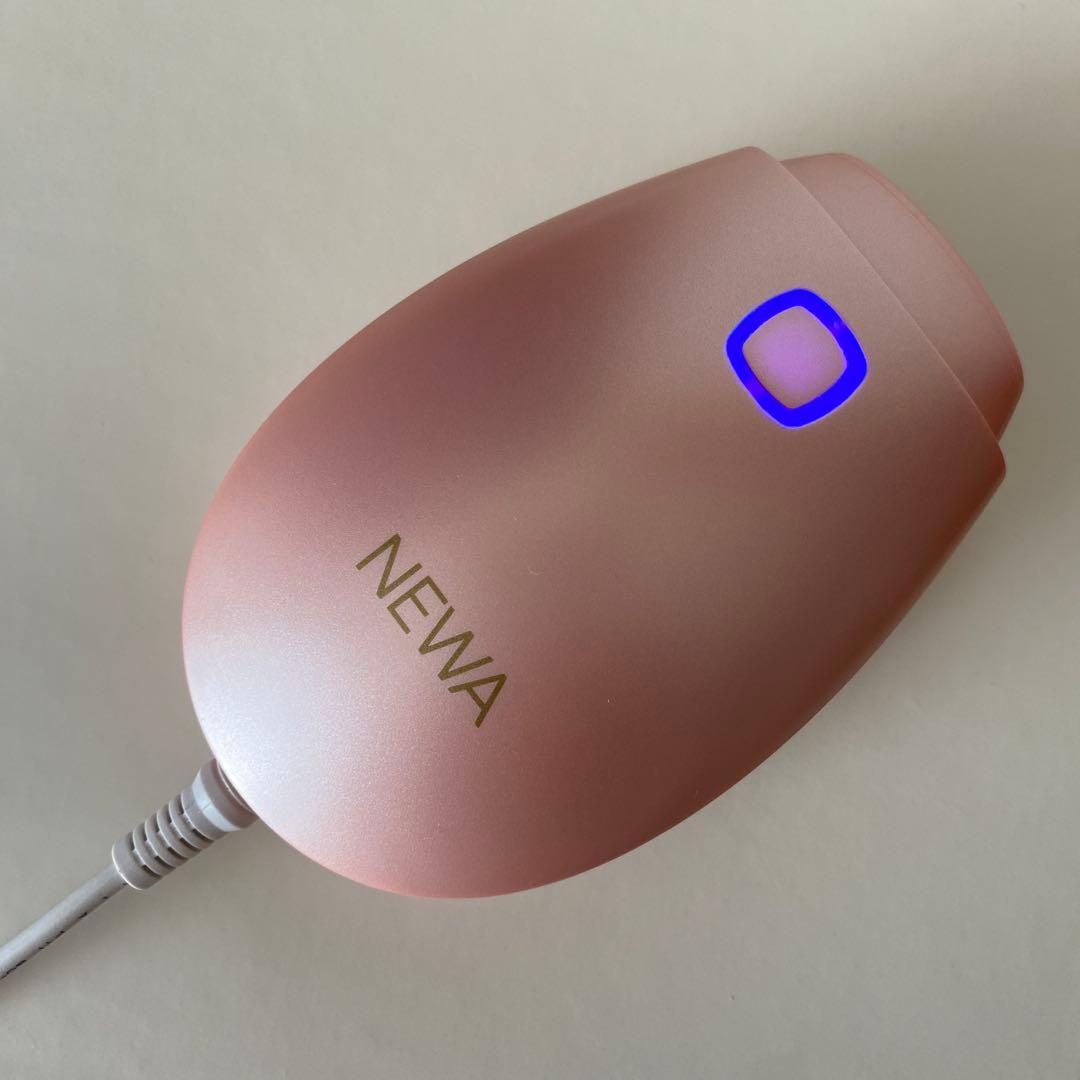 NEWAリフト 美顔器 コード式　ピンク