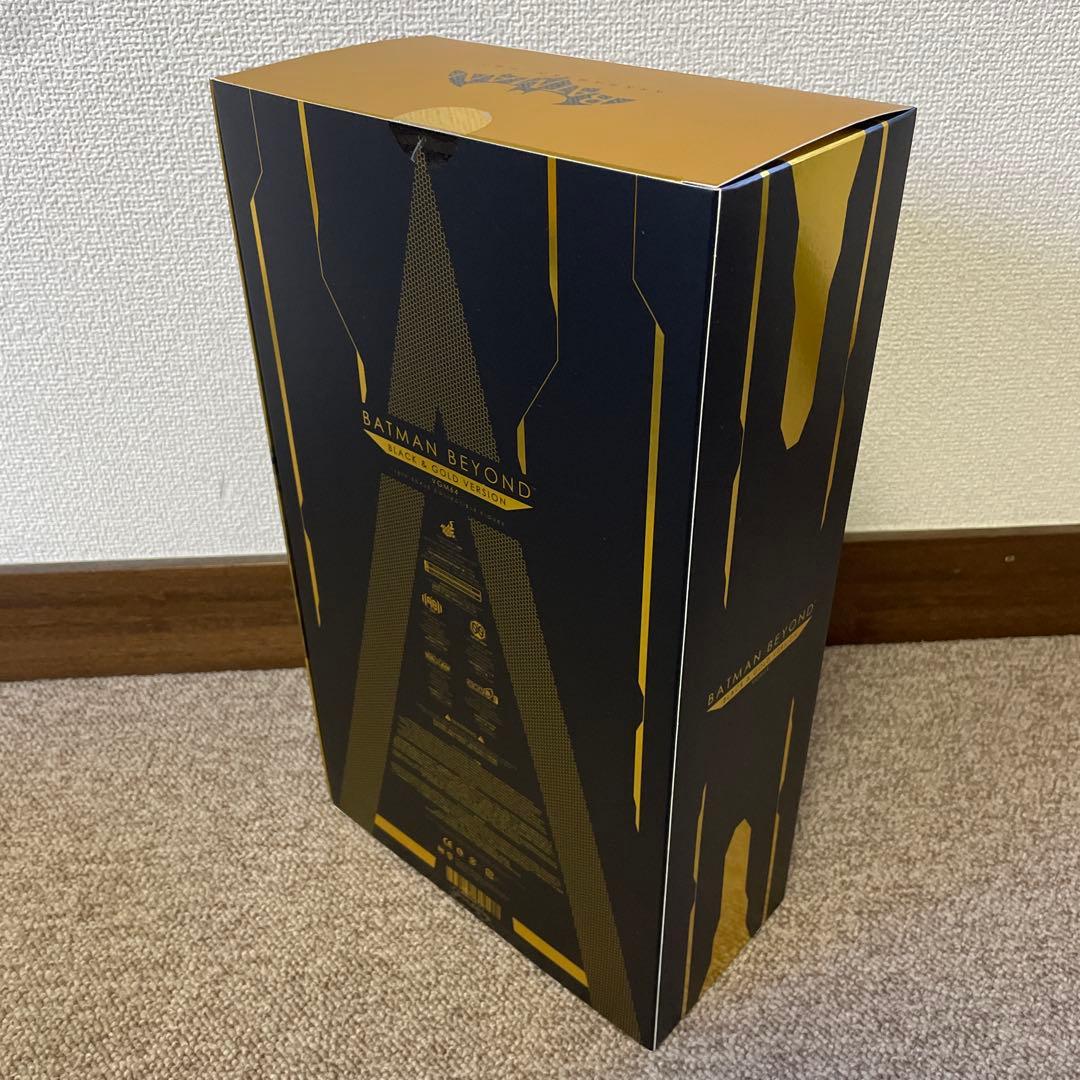 【美品】 バットマン　アーカム・ナイト　ザ・フューチャー　ブラック＆ゴールド版