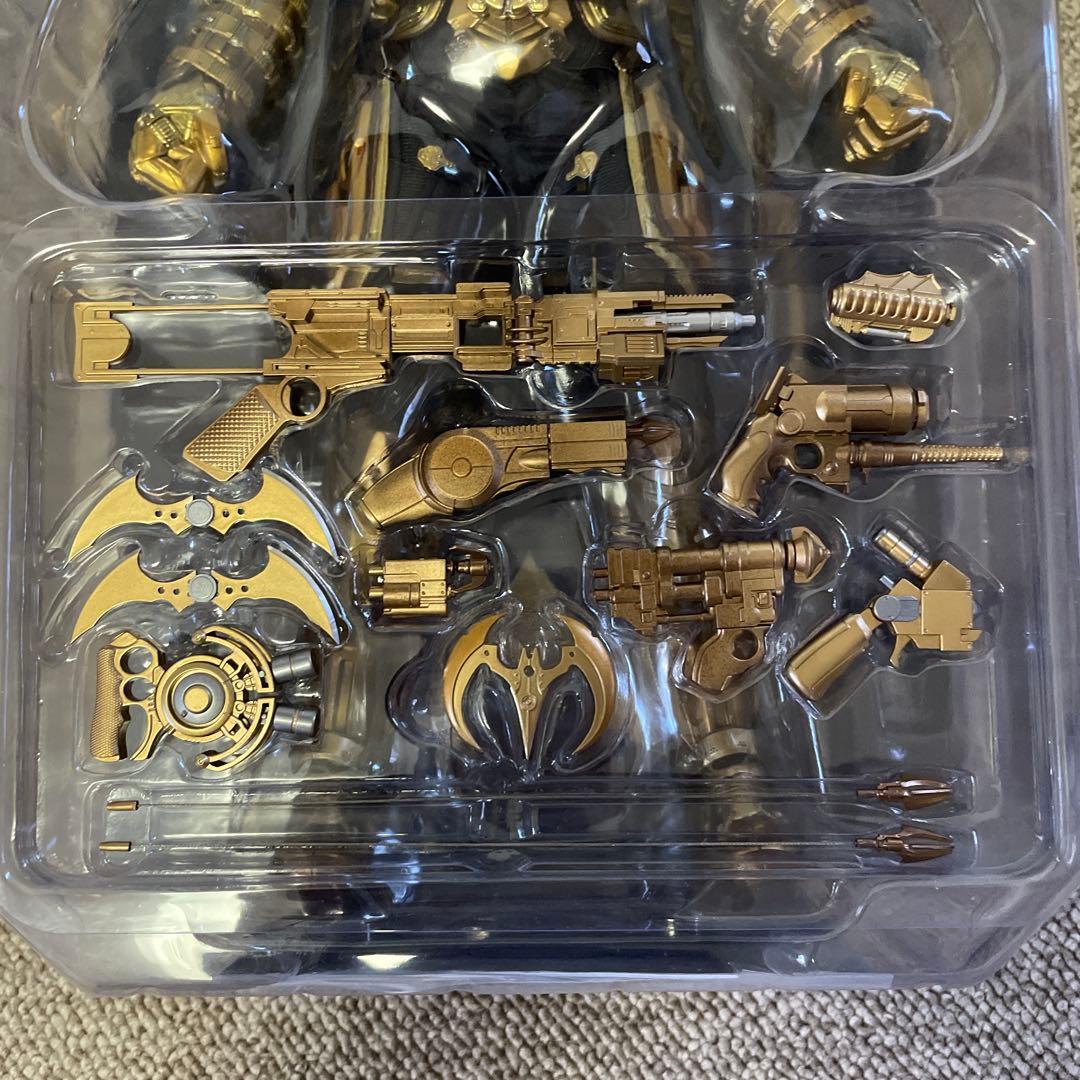 【美品】 バットマン　アーカム・ナイト　ザ・フューチャー　ブラック＆ゴールド版