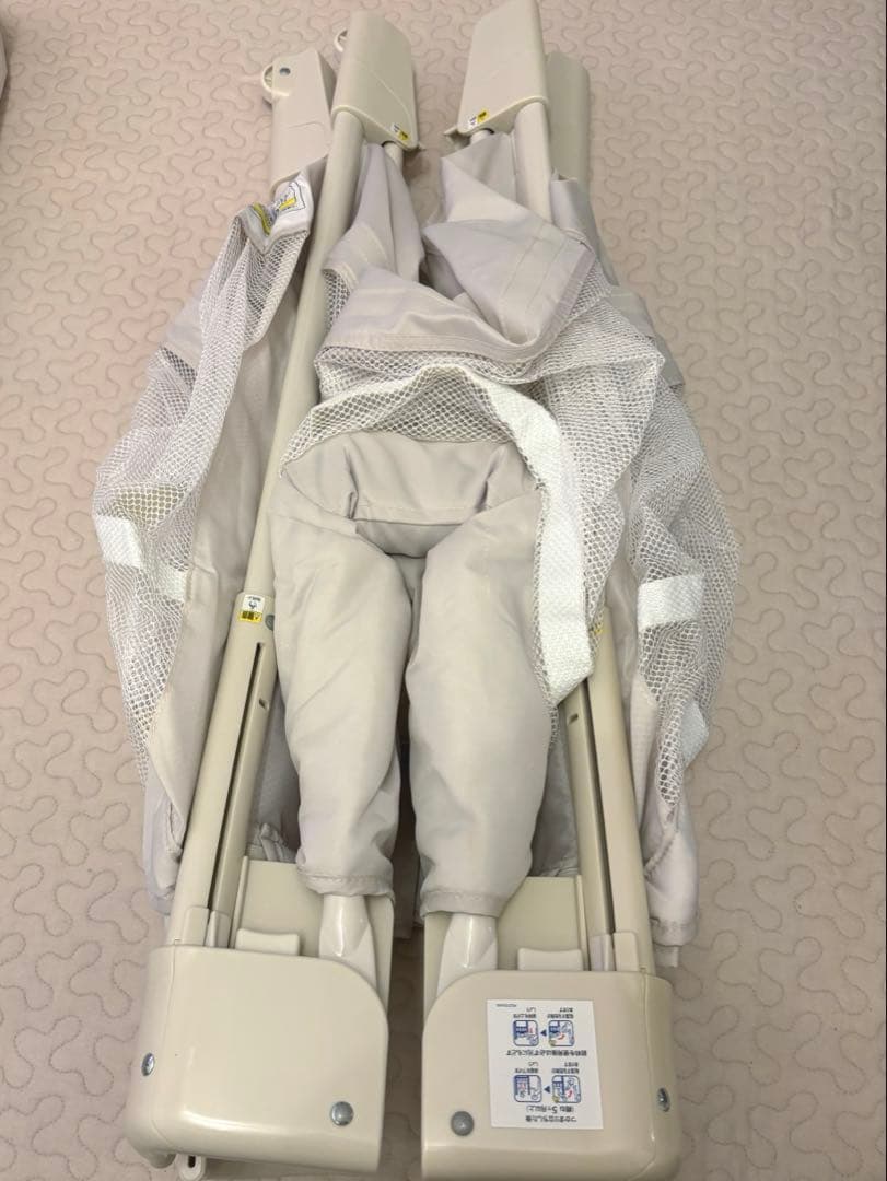 18日まで限定価格【美品】アップリカ ココネルエアー ベビーベッドミルクホワイト