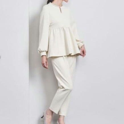 UNITED ARROWS SPONGY パールモチーフペプラムブラウス　38