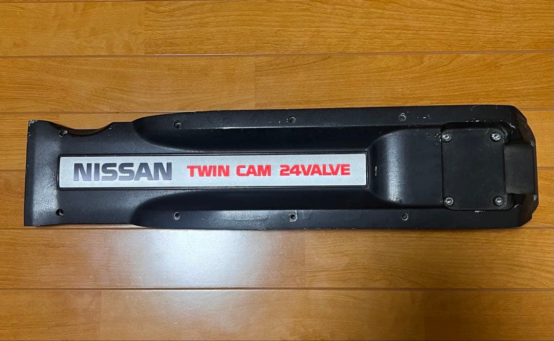 RB26DETT用　純正プラグカバー