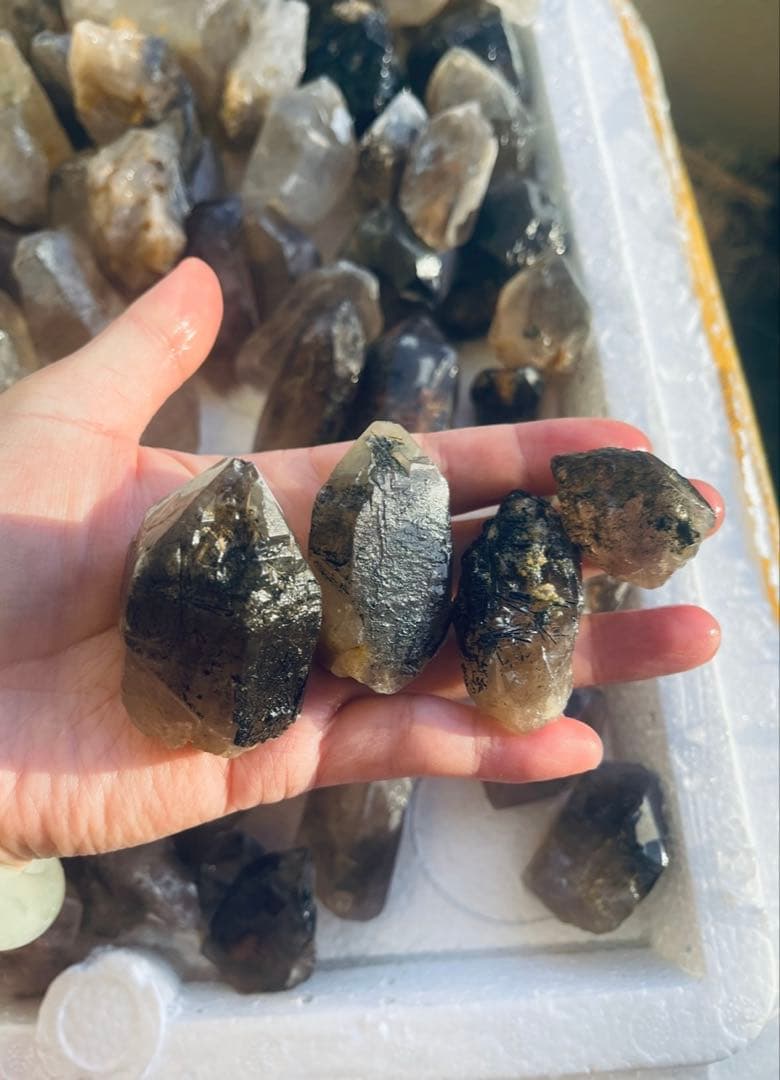 ベトナム産天然水晶アソートセット約7kg