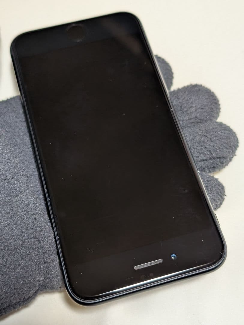 iPhone SE 第三世代 64GB SIMフリー ミッドナイト ブラック