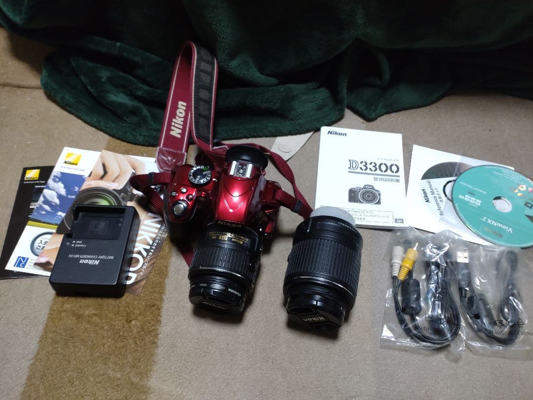 Nikon D3300 ダブルズームキット おまけ付き