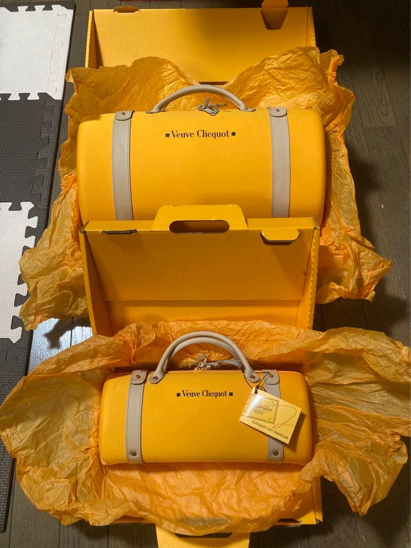Veuve Clicquot ヴーヴクリコ トラベラーケース　未使用 箱付き