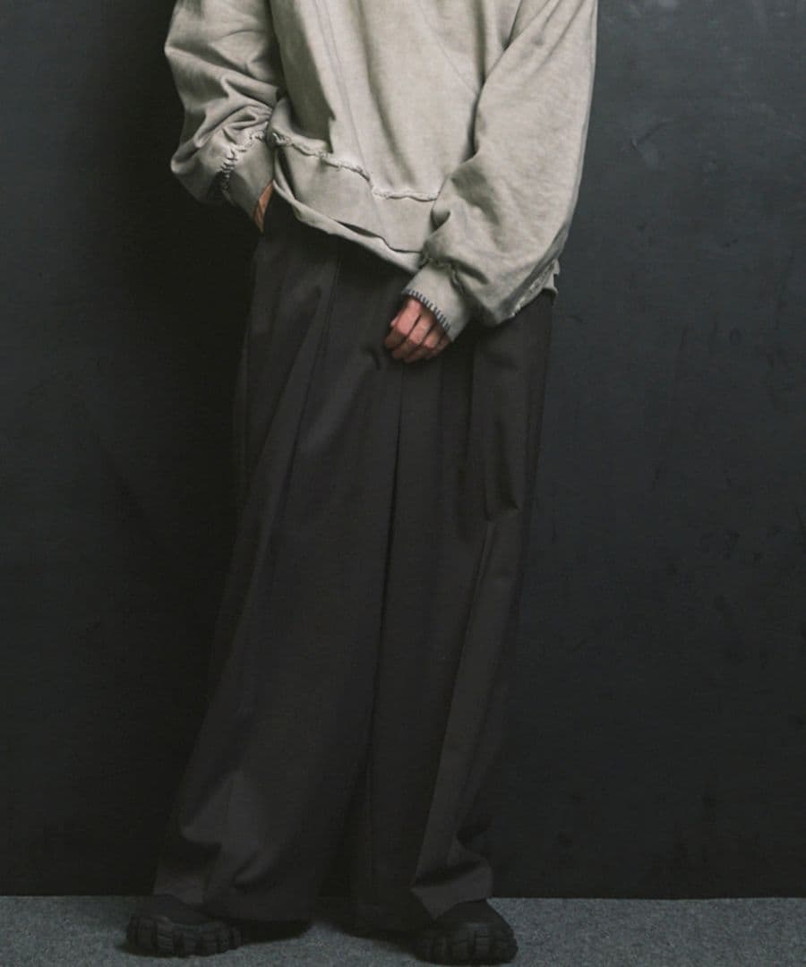 パンツ Wool Mix Continuous Tow-Tuck Wide Pants