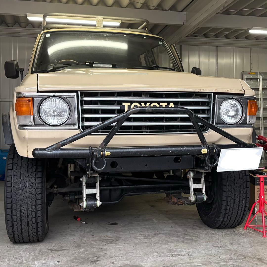 【最終値引き】ランクル60 フロントバンパー