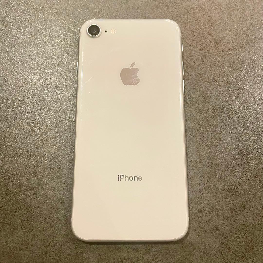 iPhone 8 本体 64GB シルバー SIMフリー 動作確認済