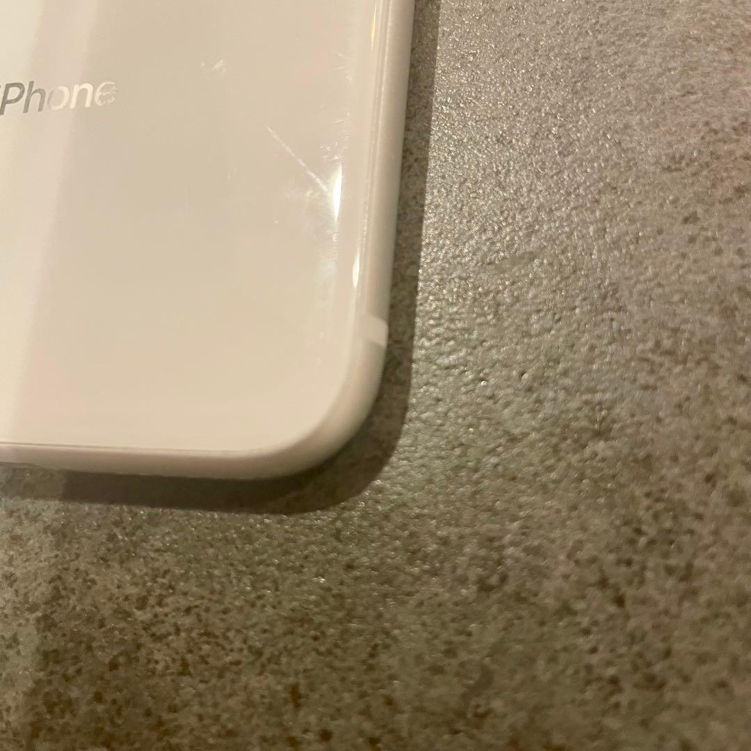 iPhone 8 本体 64GB シルバー SIMフリー 動作確認済