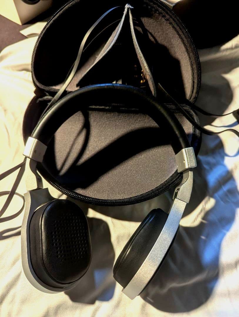 新品同様 KEF M500 超高音質高級ヘッドホン シルバー