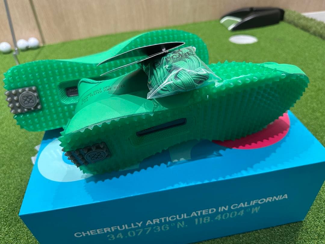 新品　ジーフォア　ゴルフシューズ　完売人気カラー　マークアンドロナ　好きにも