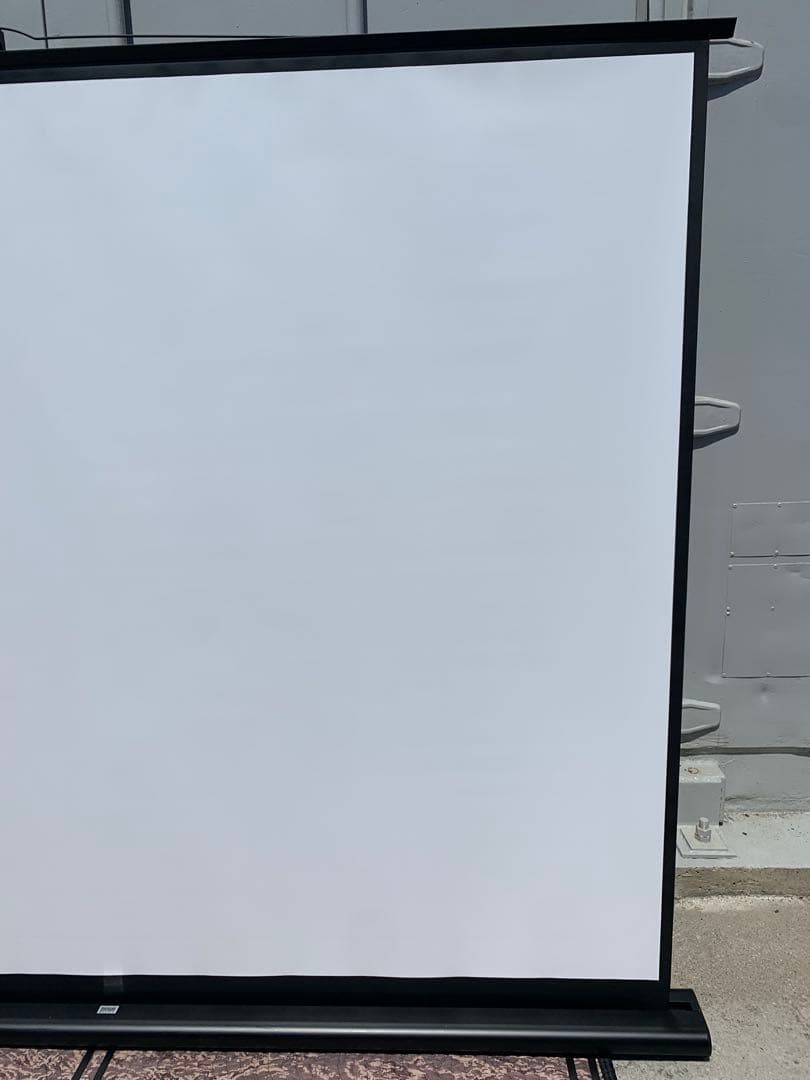 サンワサプライ　100型　PRS-Y100K プロジェクタースクリーン　床置き