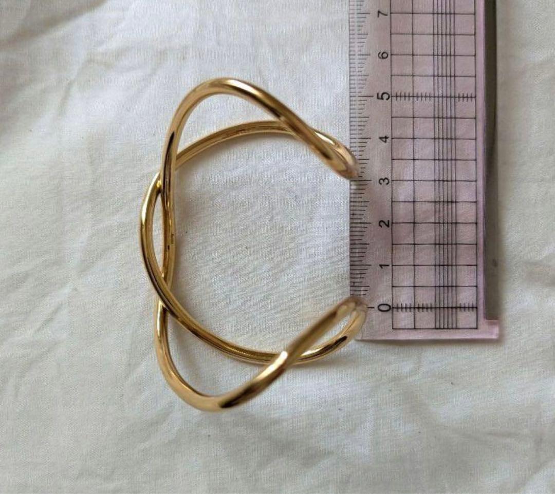 ジュエッテ ゴールドバングル 【完売商品】