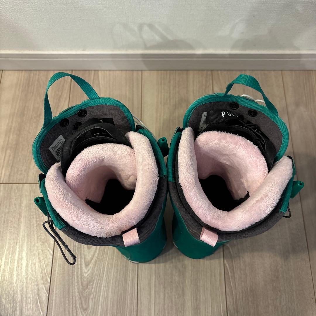 SALOMON IVY 女性用 スノーボードブーツ ターコイズ 24.0cm