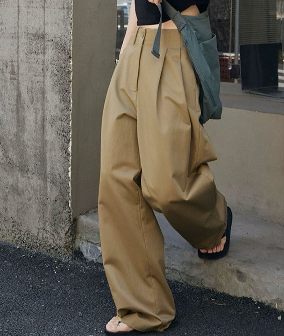 ANOTHER S タック入りワイドチノパン