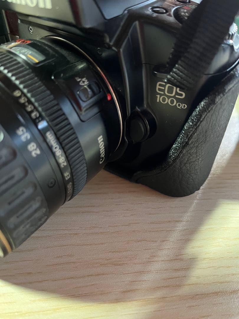 Canon EOS 100QD 一眼レフカメラ