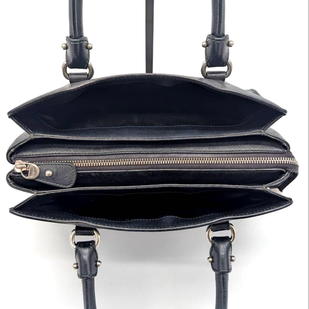 Salvatore Ferragamo✨ハンドバッグ ダブルガンチーニ レザー
