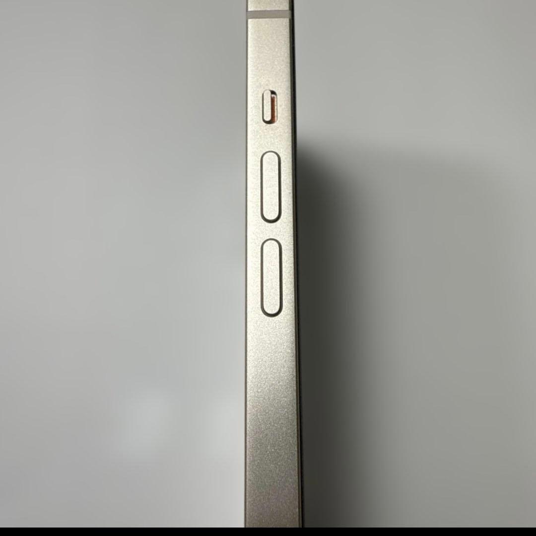【美品！！】iPhone13 128GB スターライト