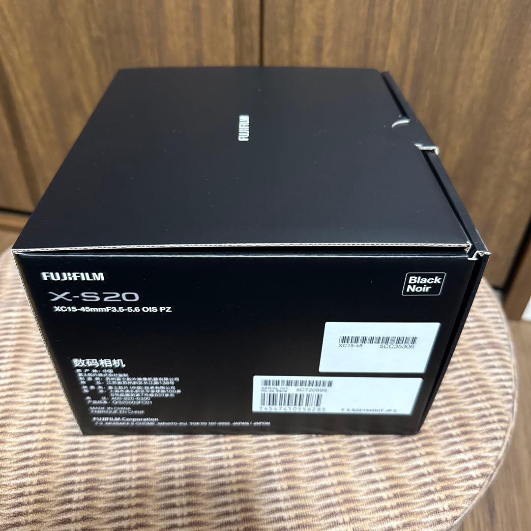 【新品】FUJIFILM X-S20 XC15-45mmレンズキット日英モデル