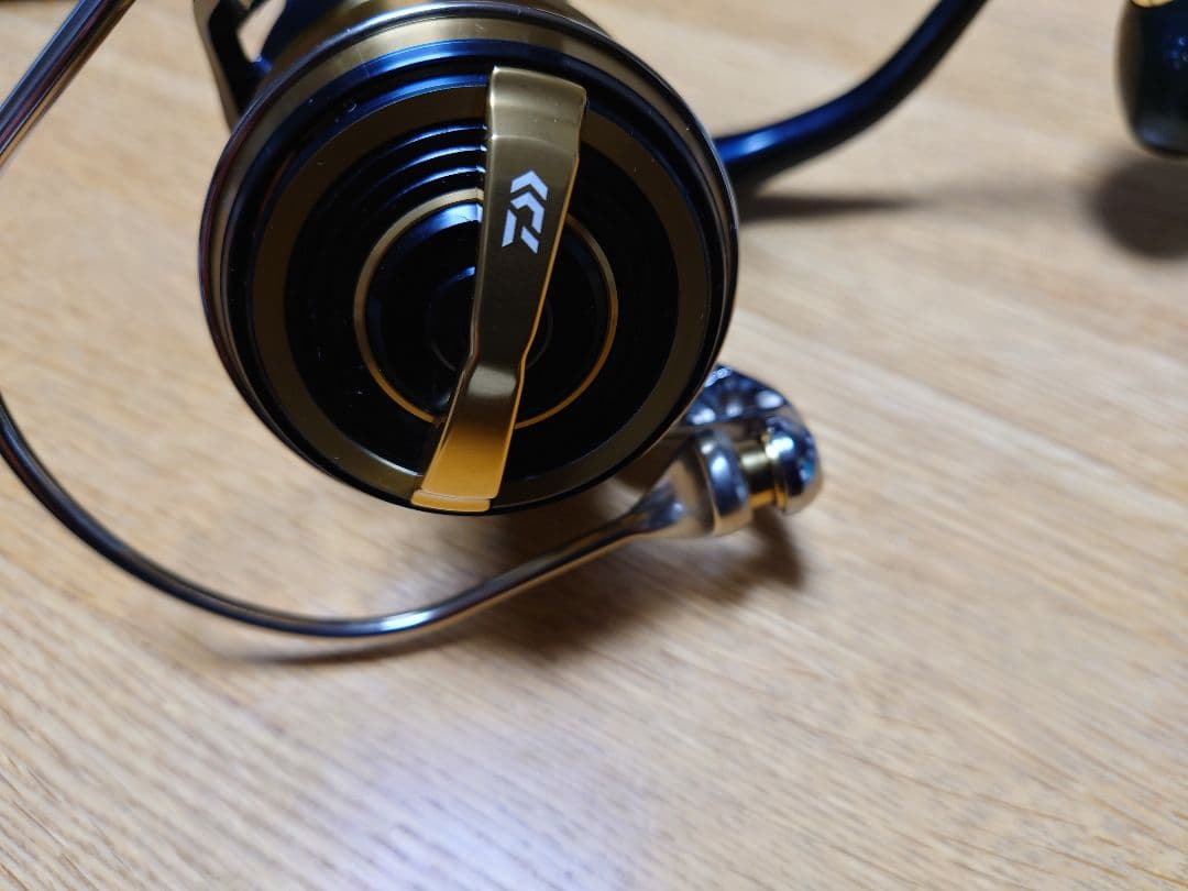 20ソルティガ8000-H