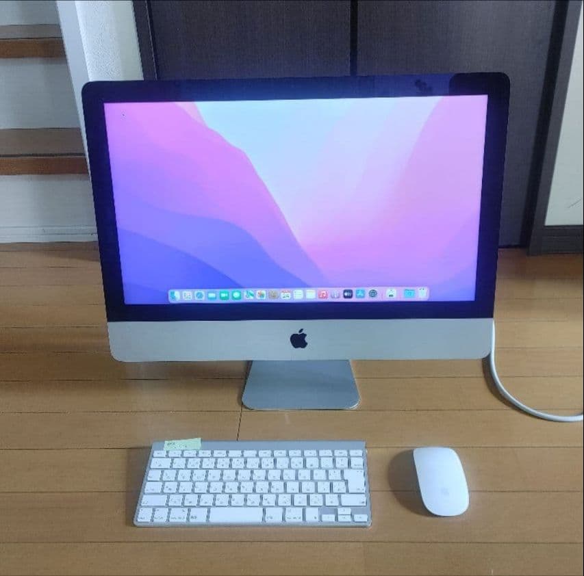 Macデスクトップ iMac 21.5-inch Late 2015 / Core i5 / 8GB