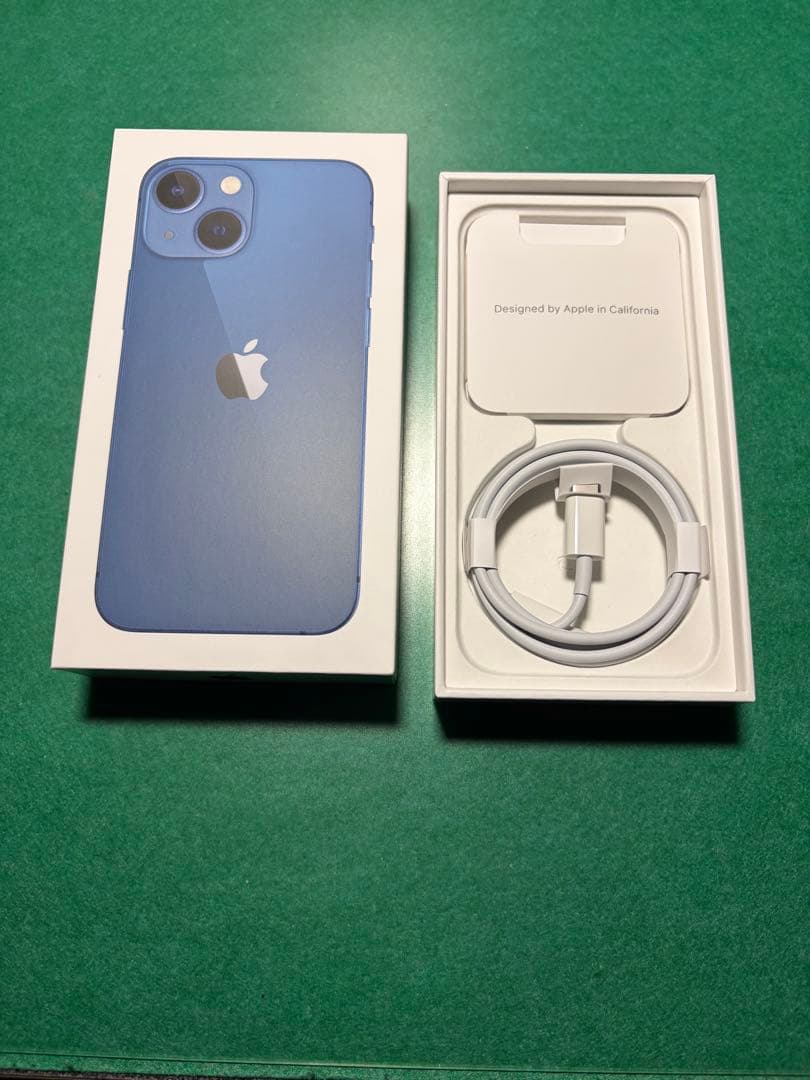 美品　付属品あり　iPhone13mini ブルー　新品ガラスフィルム2枚付属