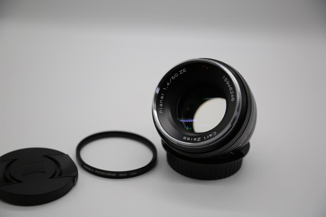 【美品】　Carl Zeiss Planar T* 50mm F1.4 ZE