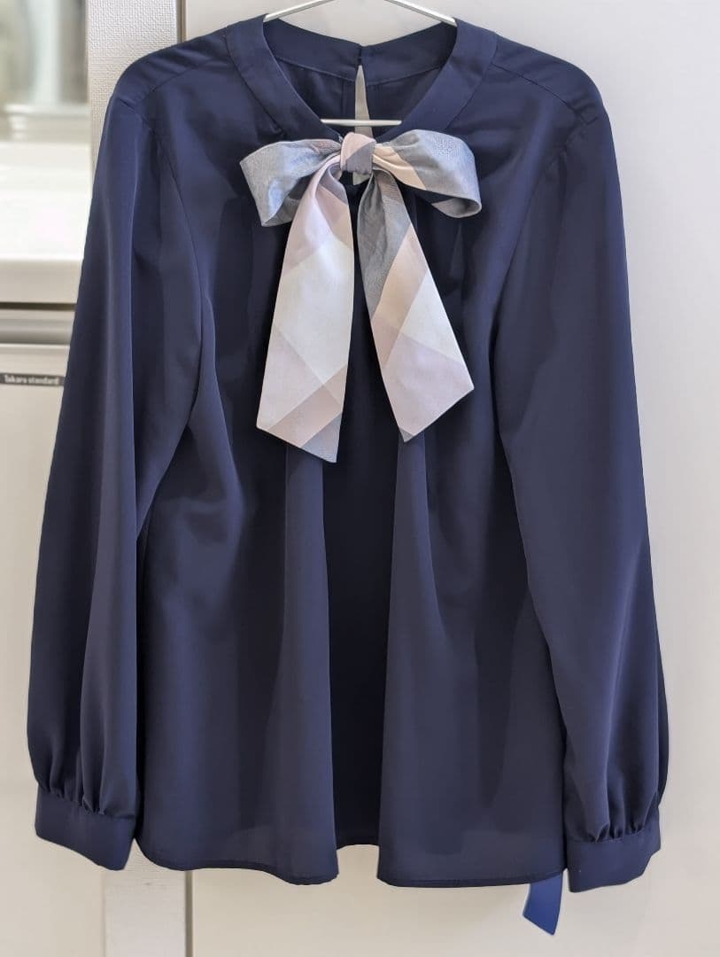 【こりんご】ブルーレーベル クレストブリッジ リボンブラウス 36