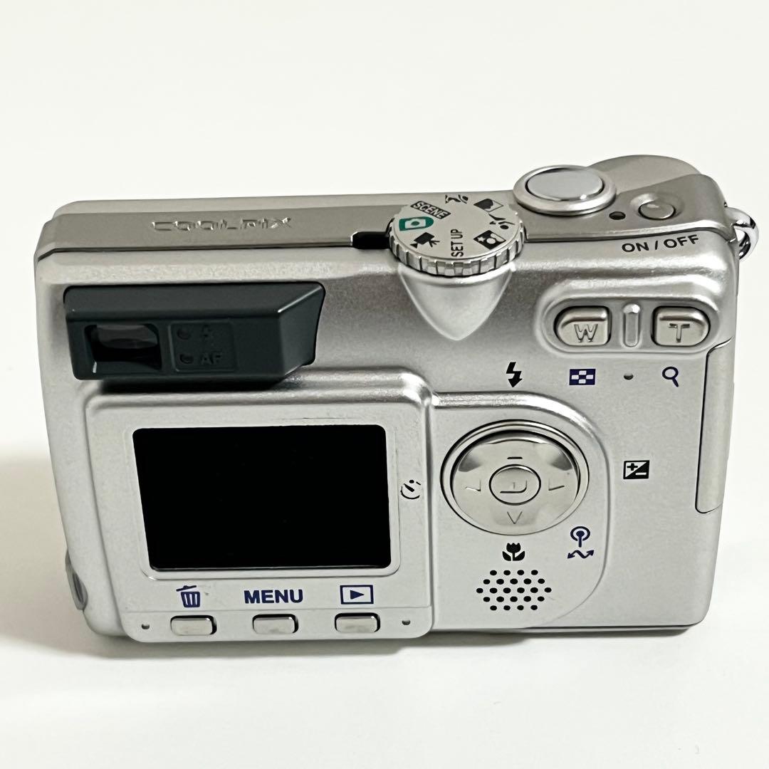 デジタルカメラ Nikon coolpix 5200