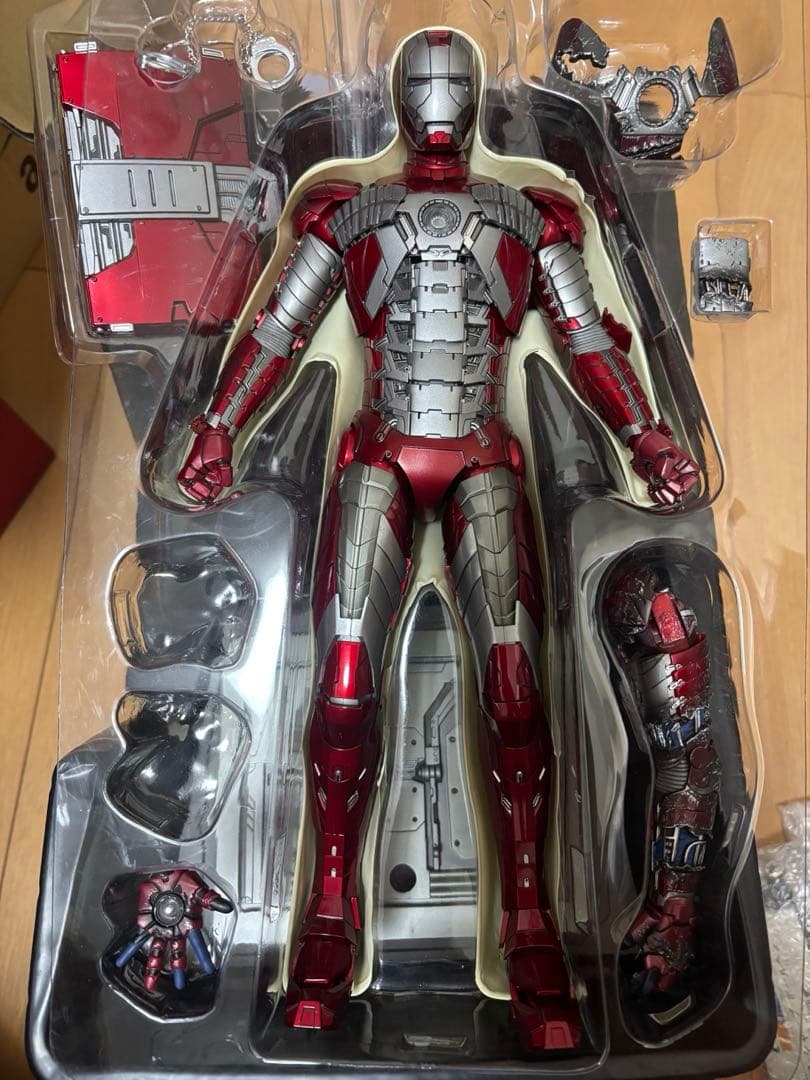 ジャンク扱い　ホットトイズ アイアンマン2 1/6 マーク5