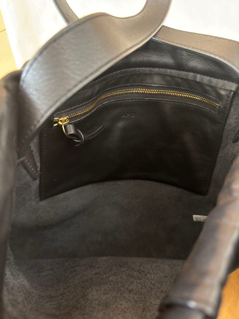 A.P.C ⭐️アーペーセー　バッグ　レザー　⭐️Sac Havane