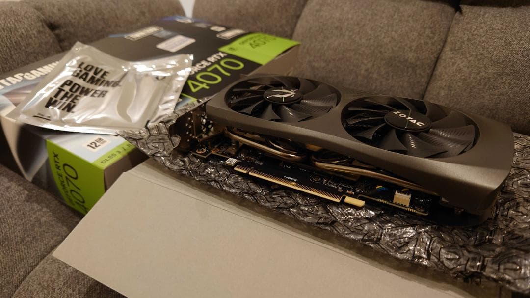 わ*ー様 ZOTAC GeForce RTX 4070 Twin Edge OC