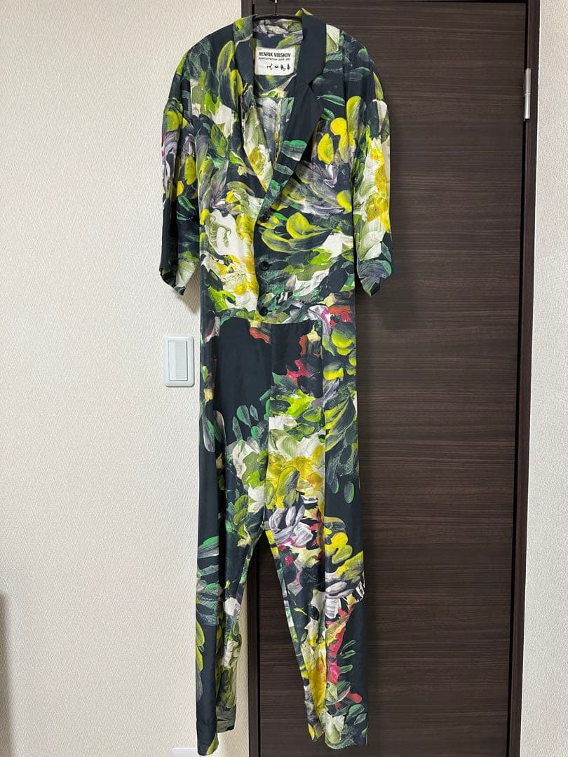 レア HENRIK VIBSKOV All-In-One