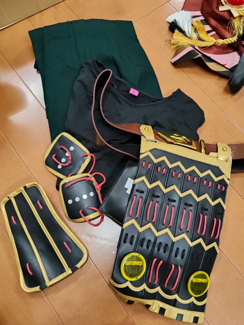 costomo製　原神　トーマ　衣装　ウィッグ、靴付き