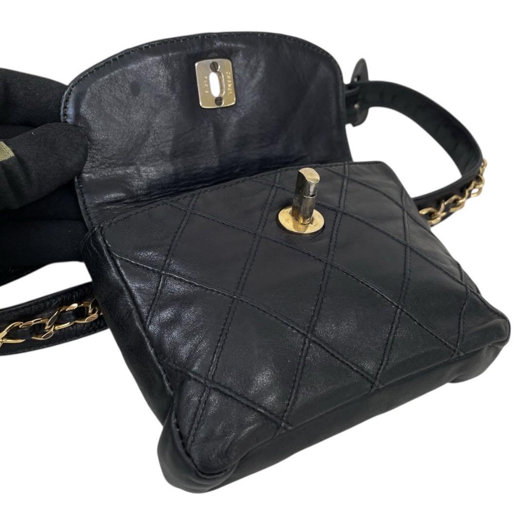 シャネル　ボディーバッグ　ウエストポーチ　マトラッセ　黒　ブラック　4996