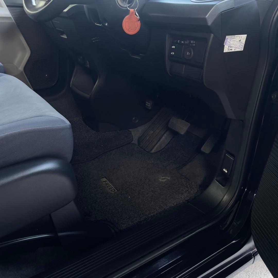 H22年極上4ナンバー貨物2人乗りフリードGジャストsele10万キロ台 抹消済