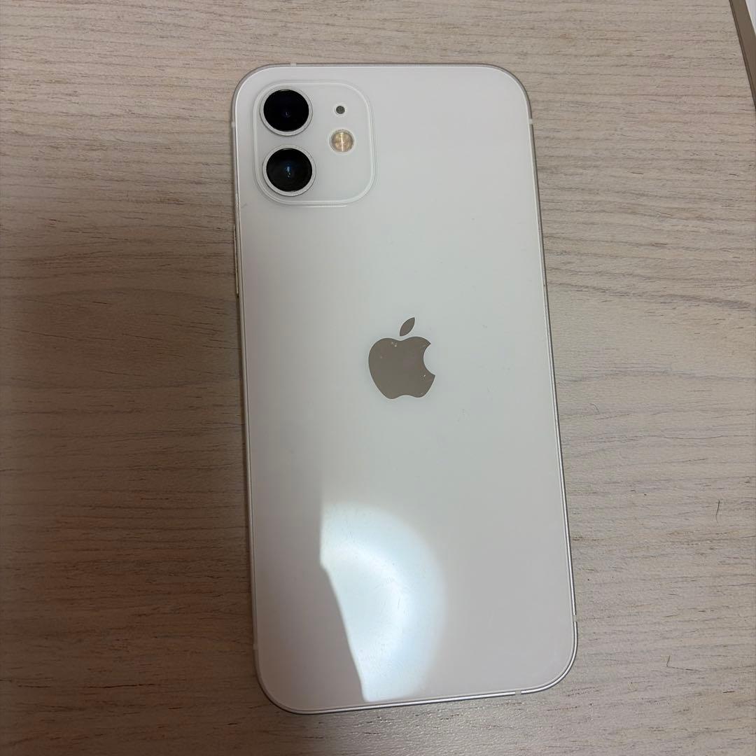 iphone12 ホワイト 128GB ライトニングケーブル付き