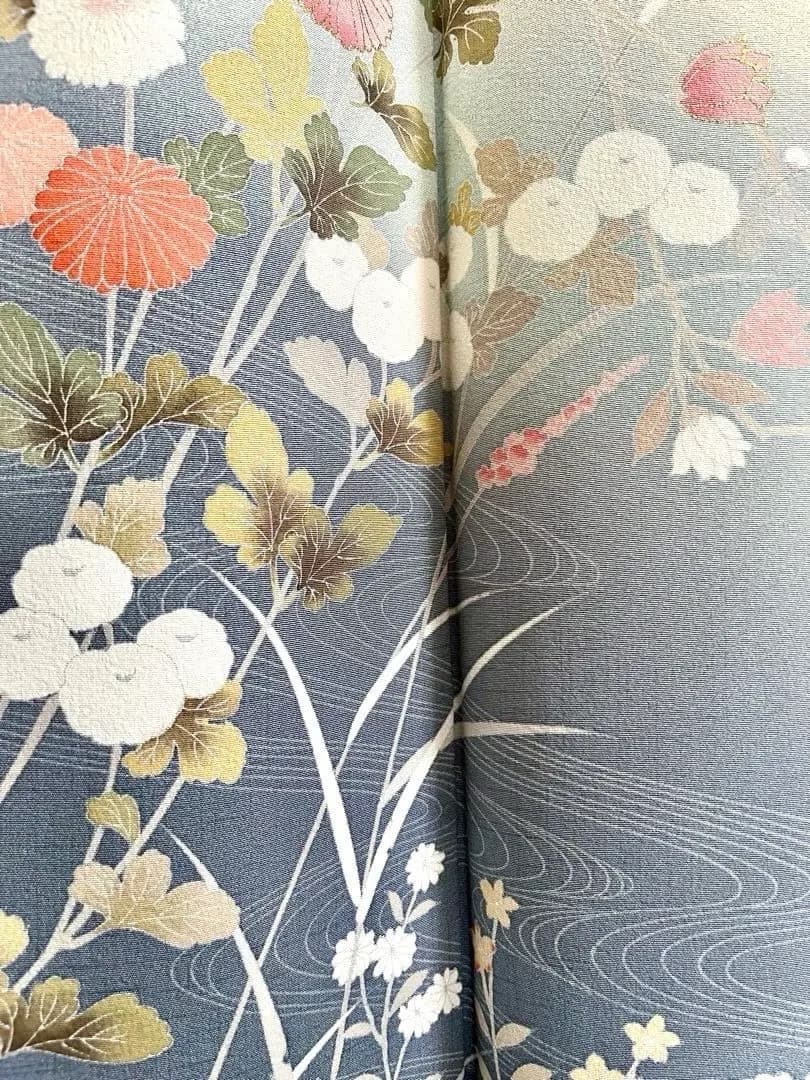 上品聡明なお色柄 上質正絹訪問着 美しい四季の花々 淡い色調グラデーション