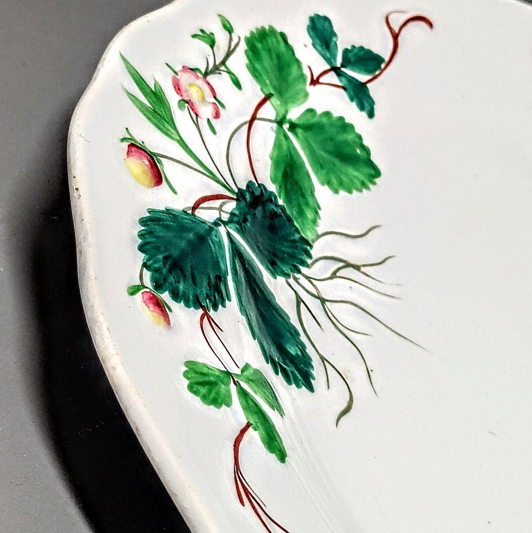 クレイユモントロー バルボティーヌの苺皿 FRAISE レリーフプレート