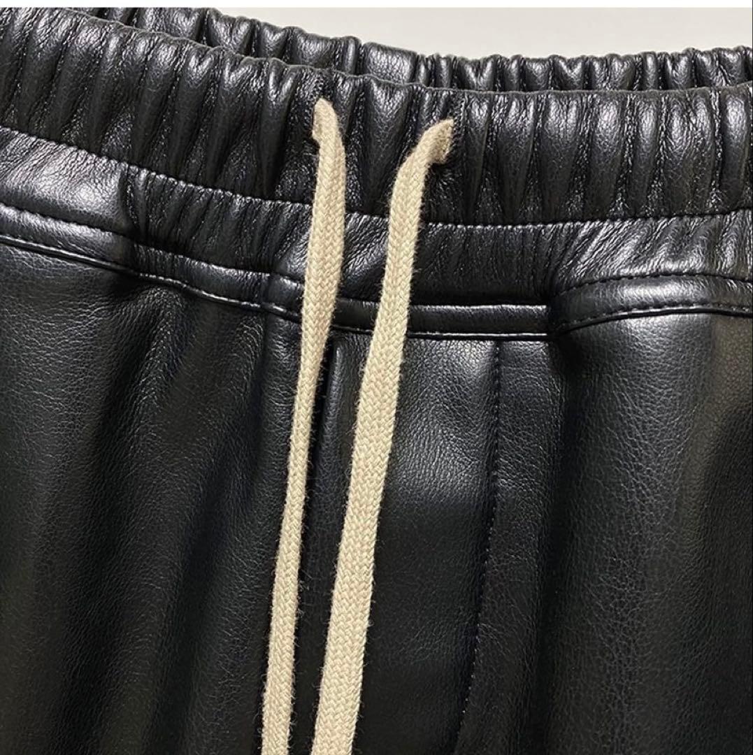 Rick Owens 合成皮革 ハーフパンツ 黒とベージュ