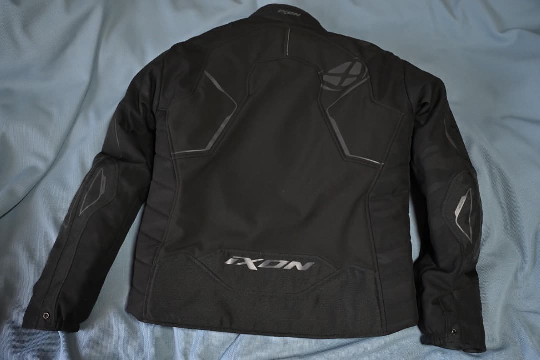 ＩＸＯＮ　イクソン　ＣＥＬＬ　Ａ　アジアＸＬサイズ