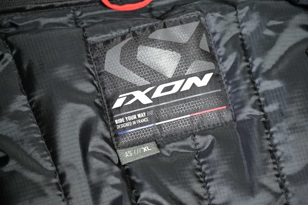 ＩＸＯＮ　イクソン　ＣＥＬＬ　Ａ　アジアＸＬサイズ