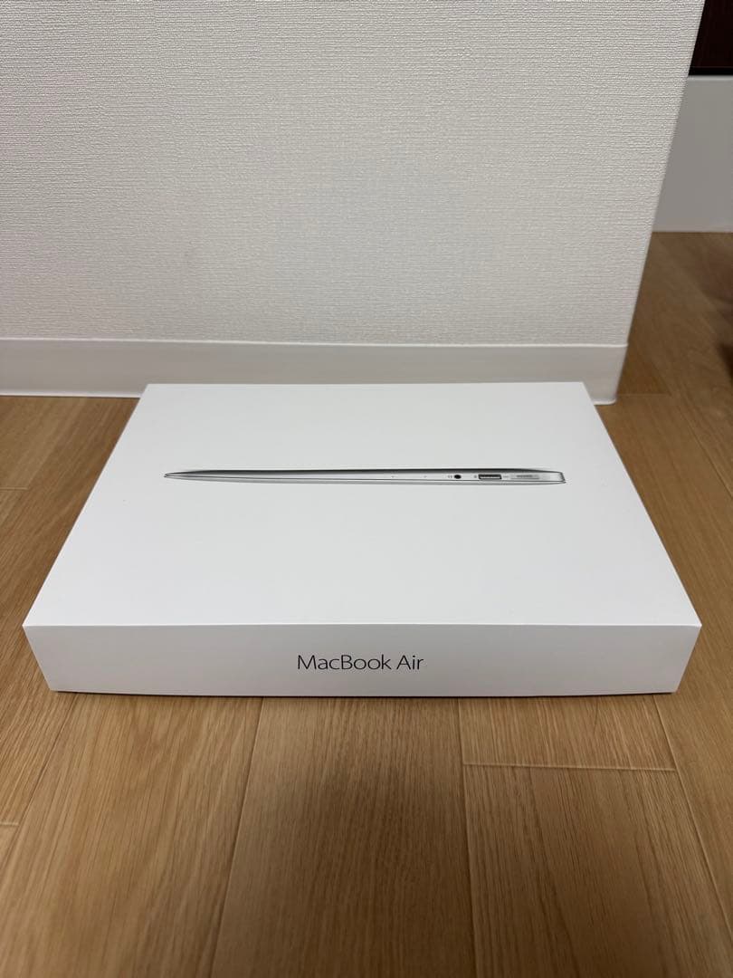 MacBook Air 13インチ シルバー 充電器付き