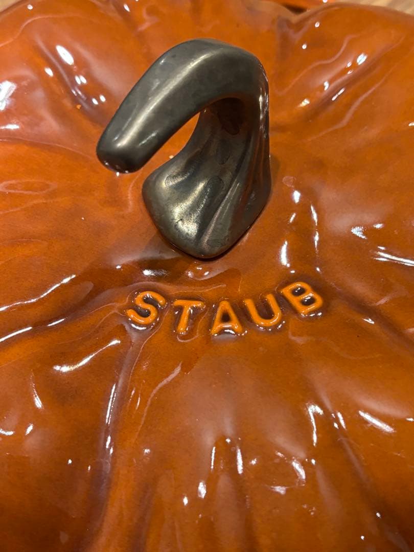 STAUB パンプキンココット シナモン 24cm