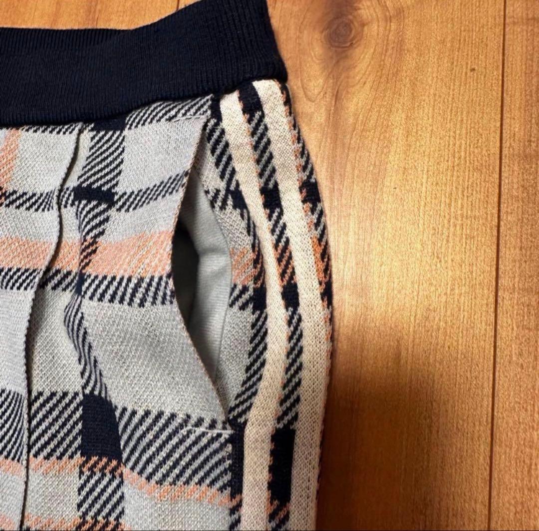 チェック　長袖　セーター　巻きスカート　セットアップ　 新品　秋冬　ニット　新品