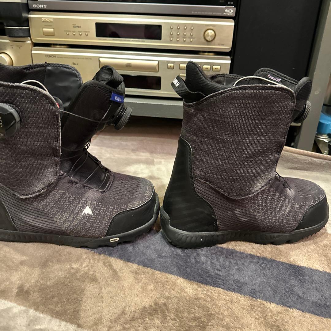 スノーボードブーツ Burton ritual 23.0 6月末までの出品