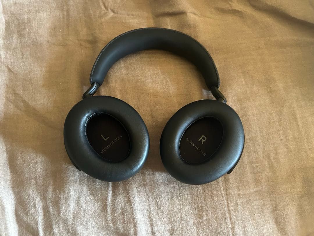 Sennheiser Momentum 4 Wirelessヘッドホン